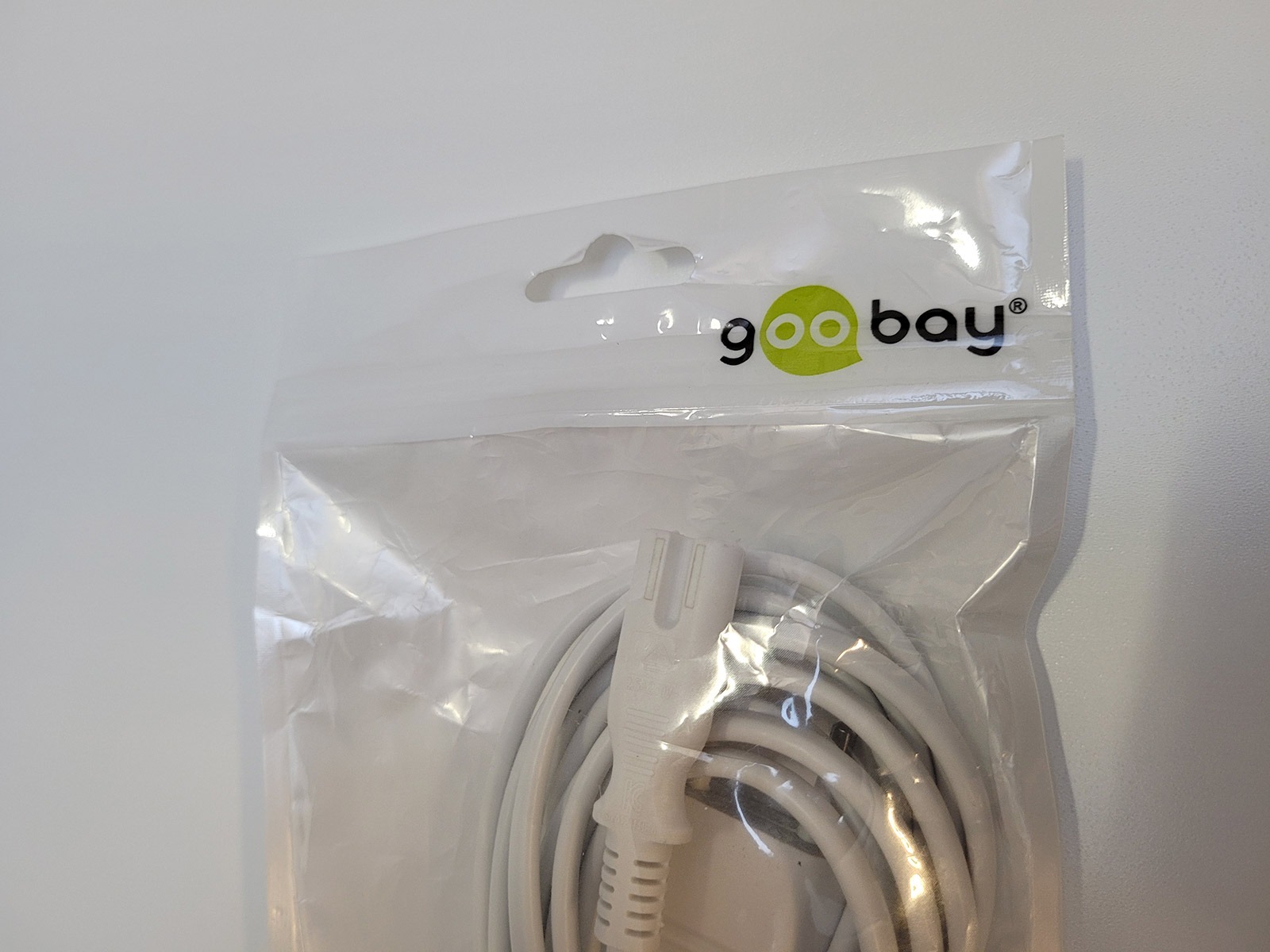 Stecker groß